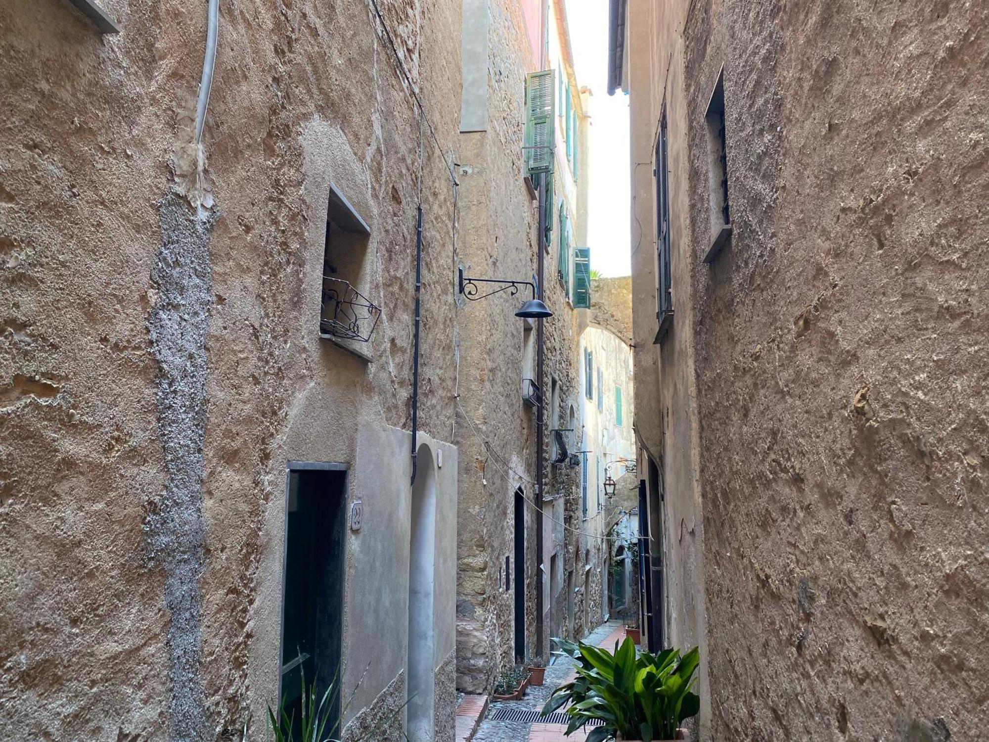 チェルヴォ La Finestra Sul Borgo Bed & Breakfast エクステリア 写真