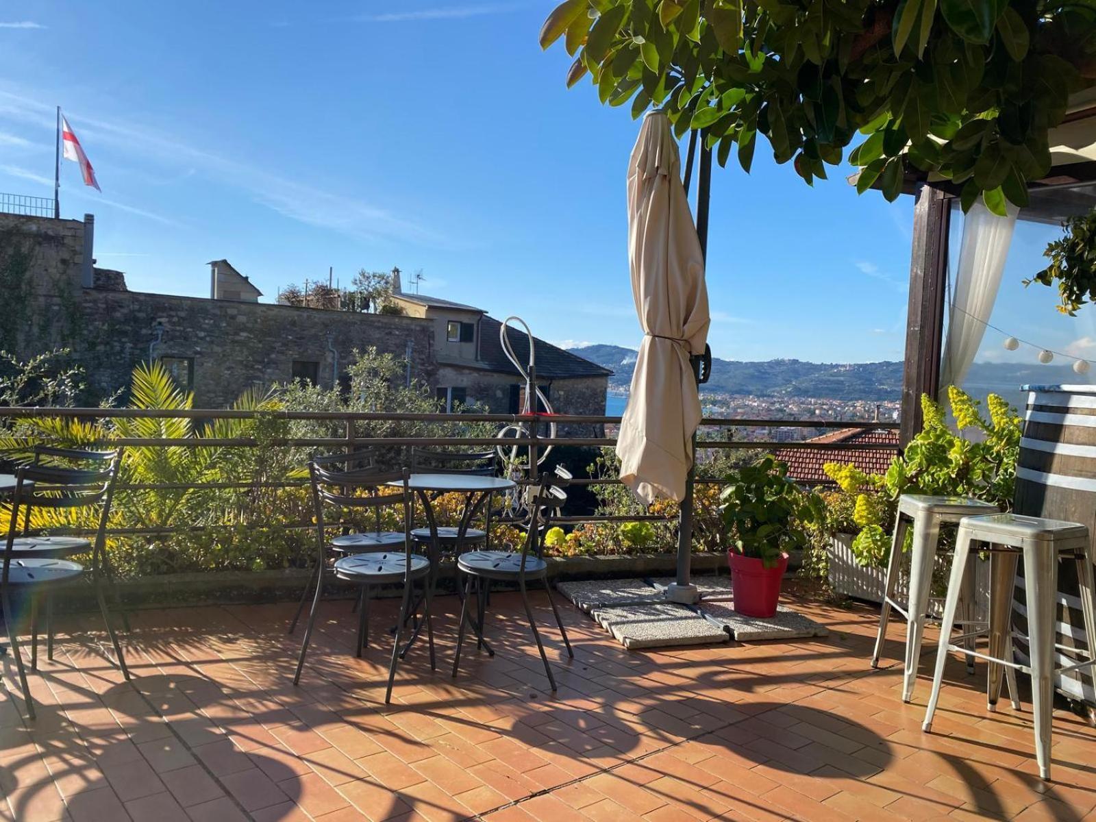 チェルヴォ La Finestra Sul Borgo Bed & Breakfast エクステリア 写真